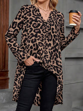 EMERY ROSE Women's Leopard Print V-Neck Front Short Back Long Casual Long Sleeve Shirt
